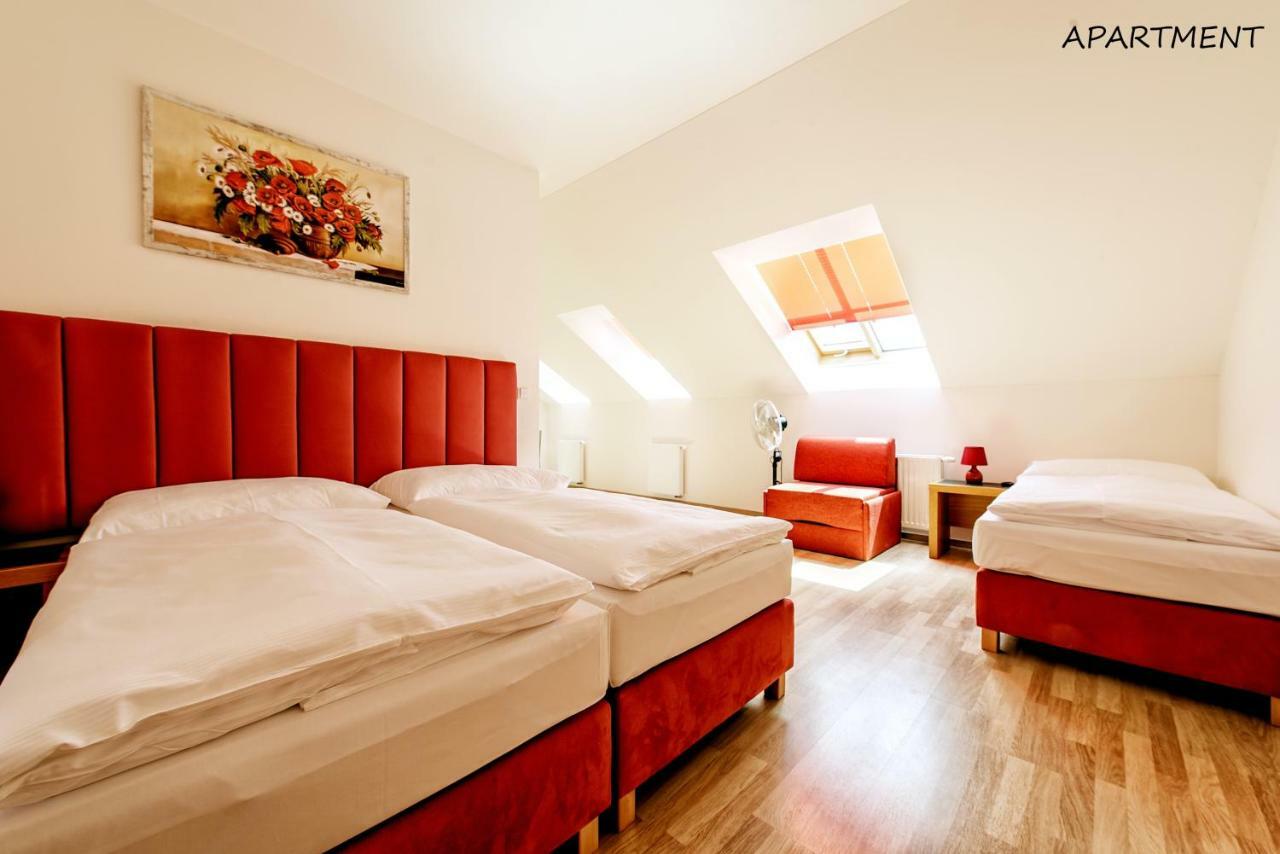 Hotel Otakar Prague Ngoại thất bức ảnh